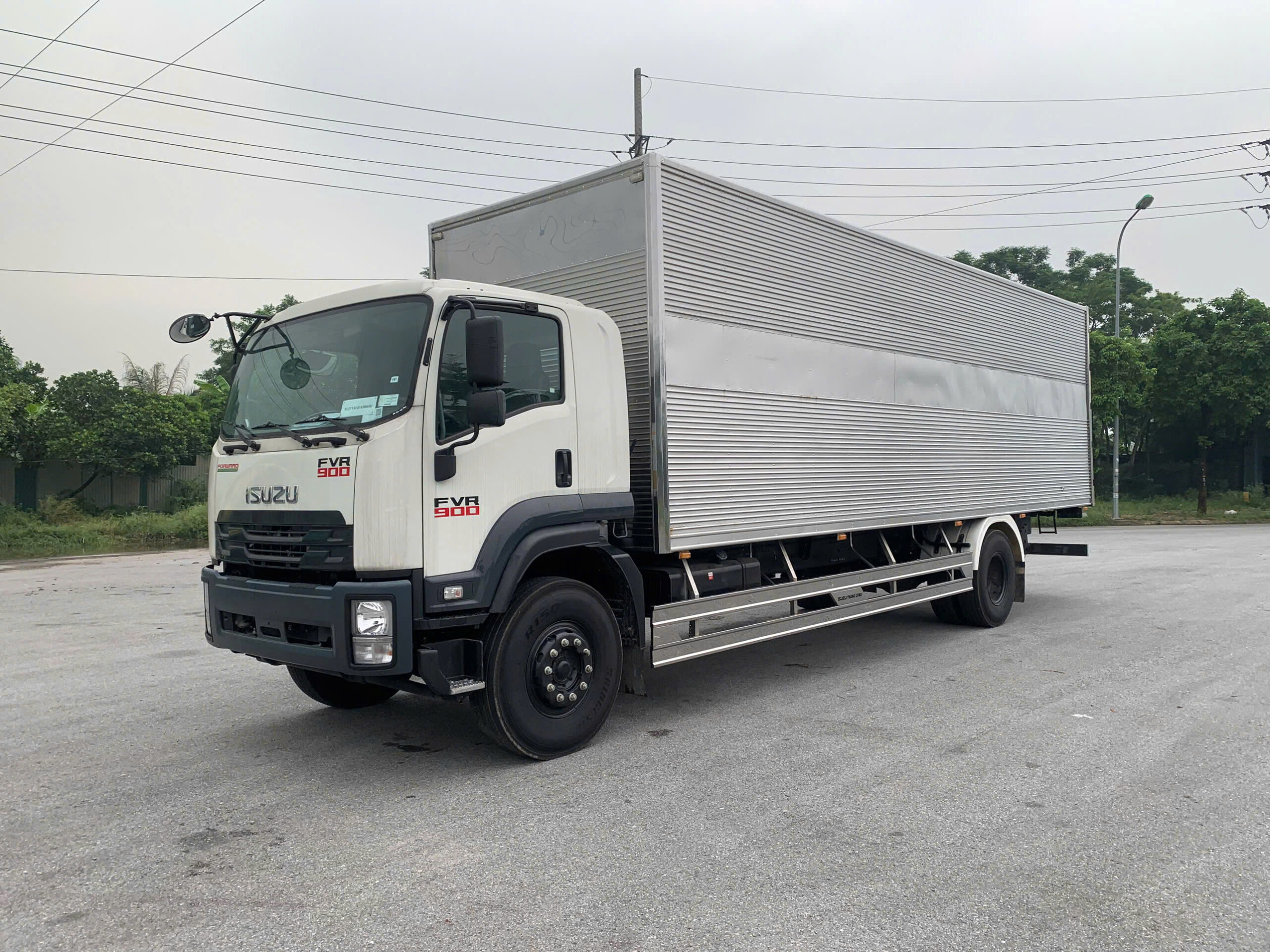 Trần thạch cao bị ố, nấm mốc 1756097215525 7029950468752467947 g3896224208828280182 b7aed552d8bdc483eb368bfe0da64b28 scaled